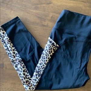 Zyia Leopard Pocket Brilliant Hi-Rise Capri 8-10